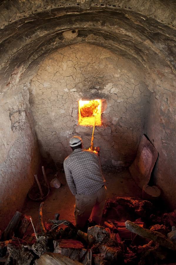 Fotogalería: Los últimos caleros de Europa perviven en Morón