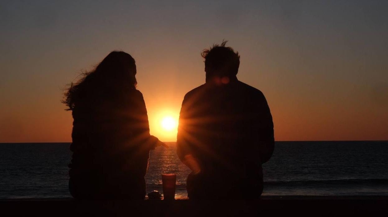 El atardecer gaditano: la espectacular puesta de sol de Cádiz