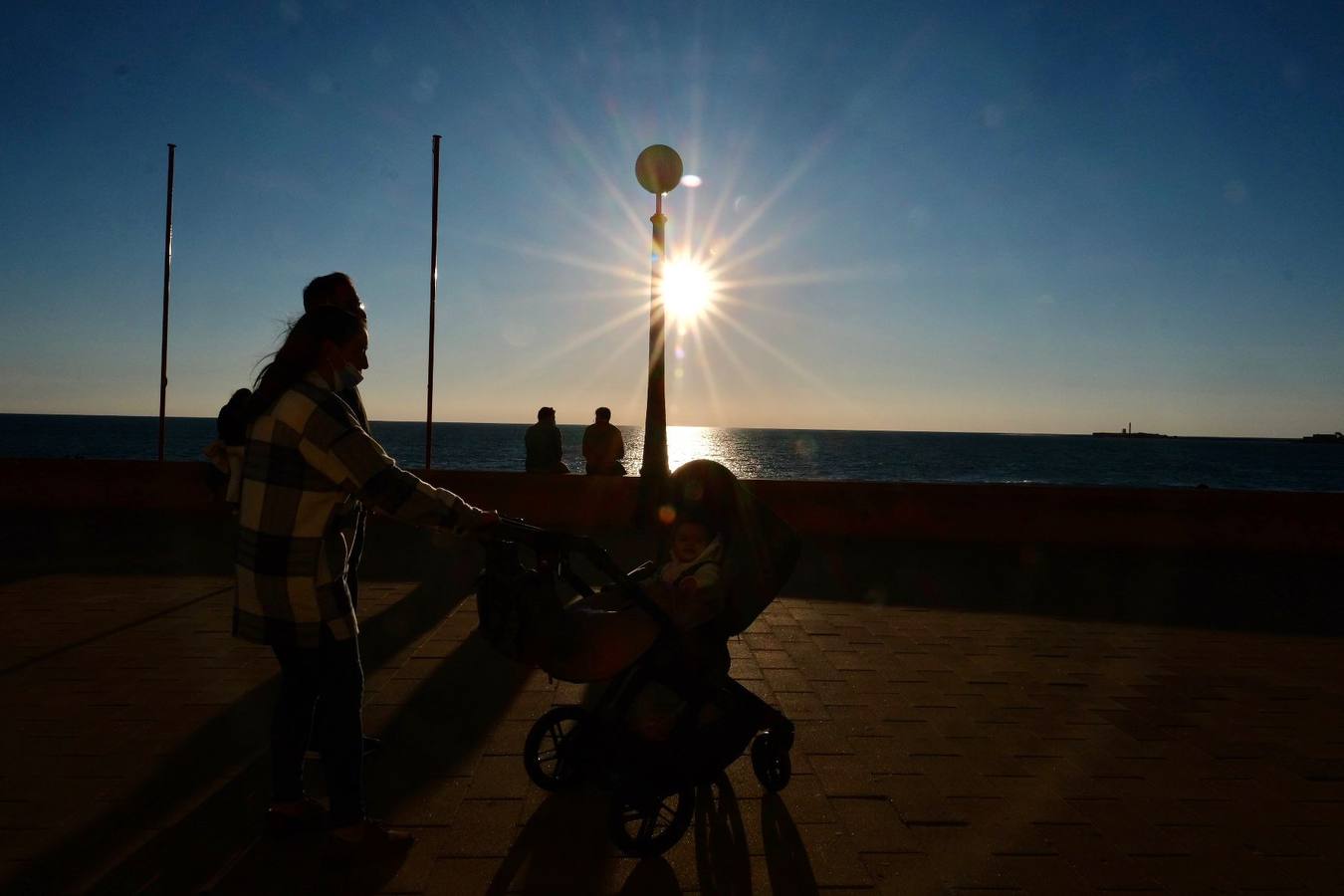 El atardecer gaditano: la espectacular puesta de sol de Cádiz