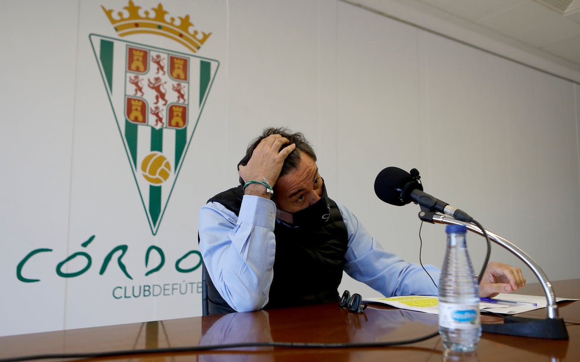 En imágenes, González Calvo explica el fracaso del Córdoba CF