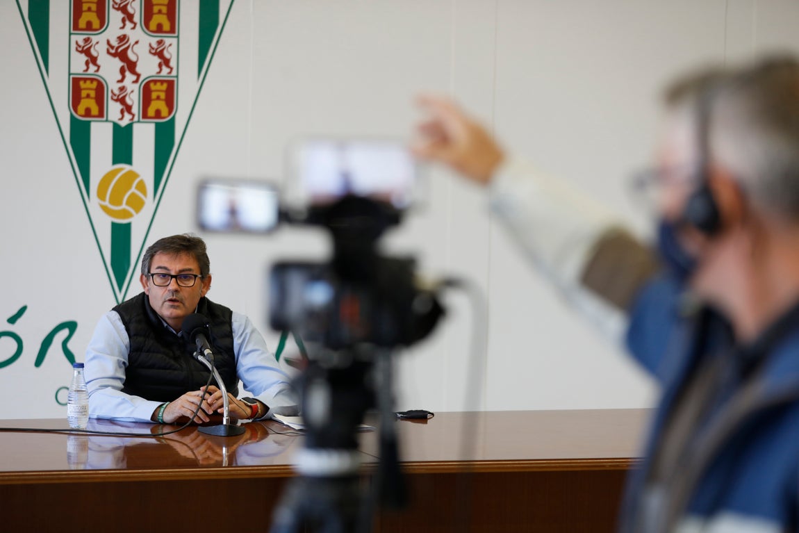 En imágenes, González Calvo explica el fracaso del Córdoba CF