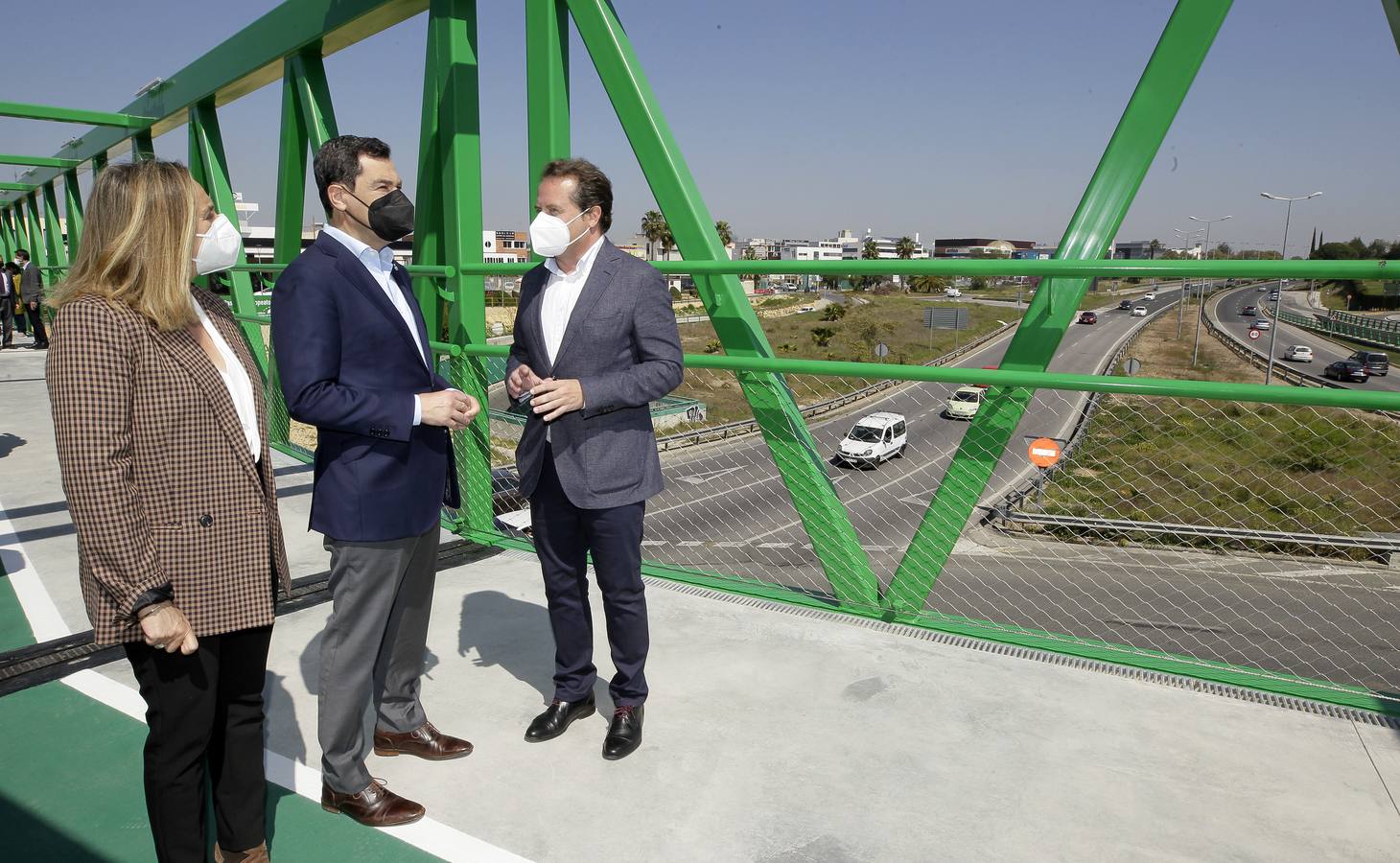 Inauguración de la pasarela ciclopeatonal en Mairena del Aljarafe