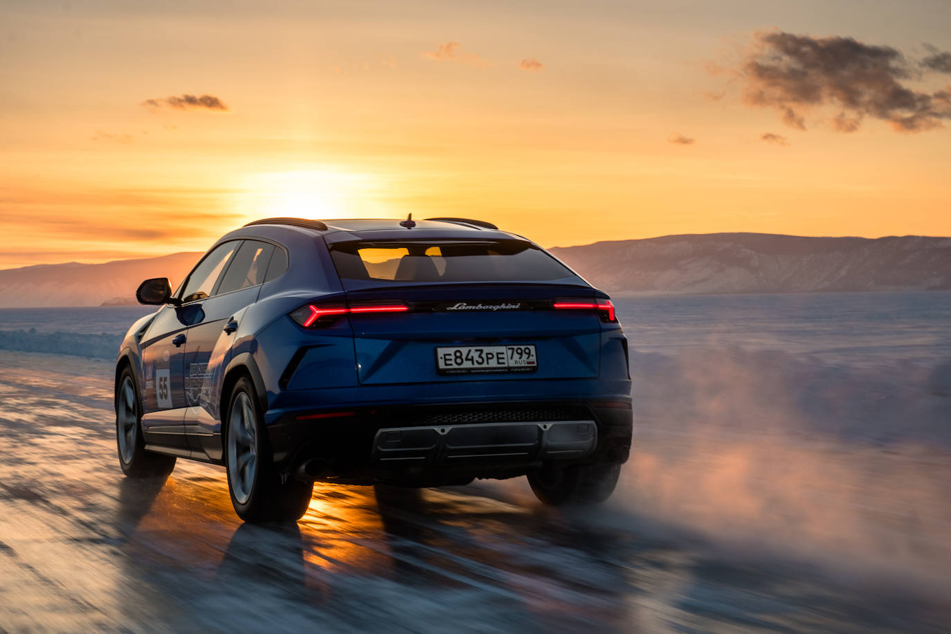 Fotogalería: Lamborghini Urus, nuevo récord de velocidad sobre hielo