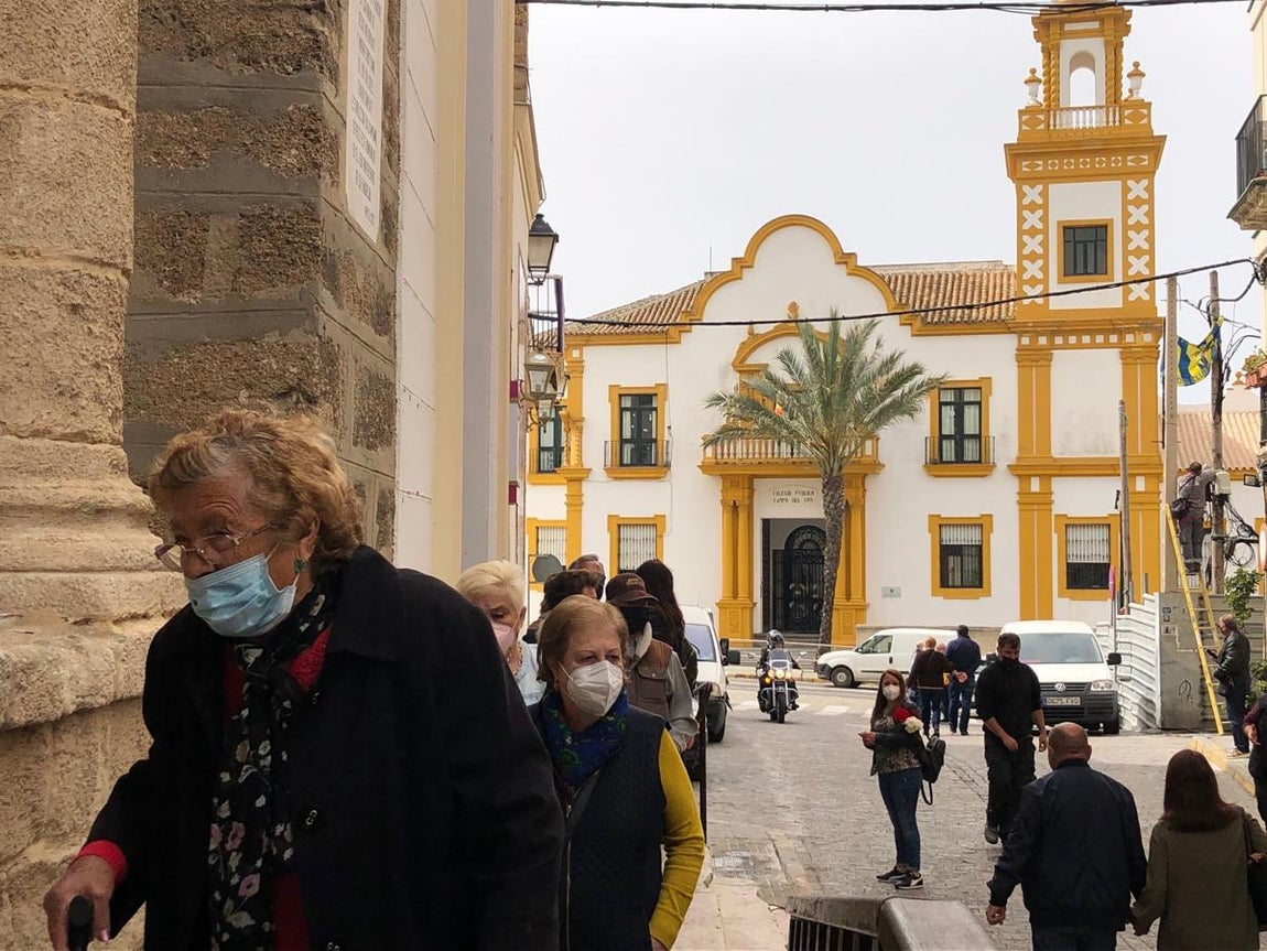 FOTOS: Viernes de Dolores en la Semana Santa de Cádiz 2021