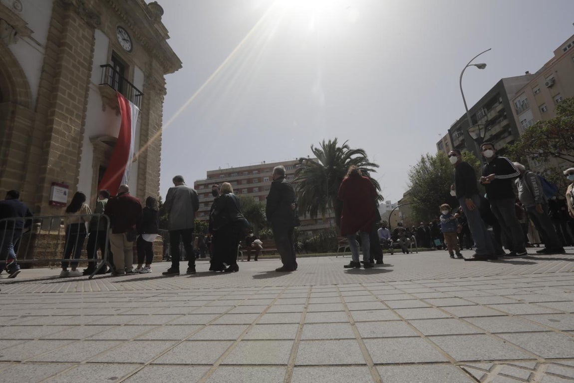 En imágenes: Domingo de Ramos de la Semana Santa 2021 en Cádiz
