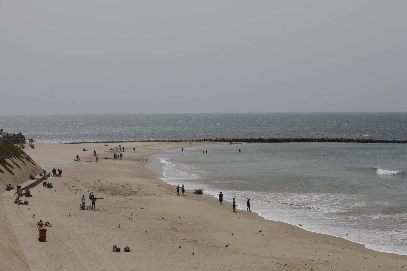 Las bellas imágenes que ha dejado en Cádiz una de las mareas más grandes del año