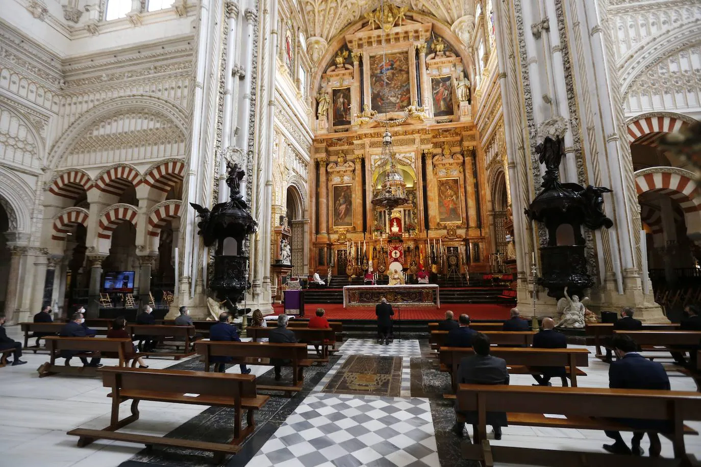 Semana Santa de Córdoba 2021 | Las imágenes del acto conjunto del Lunes Santo en la Catedral