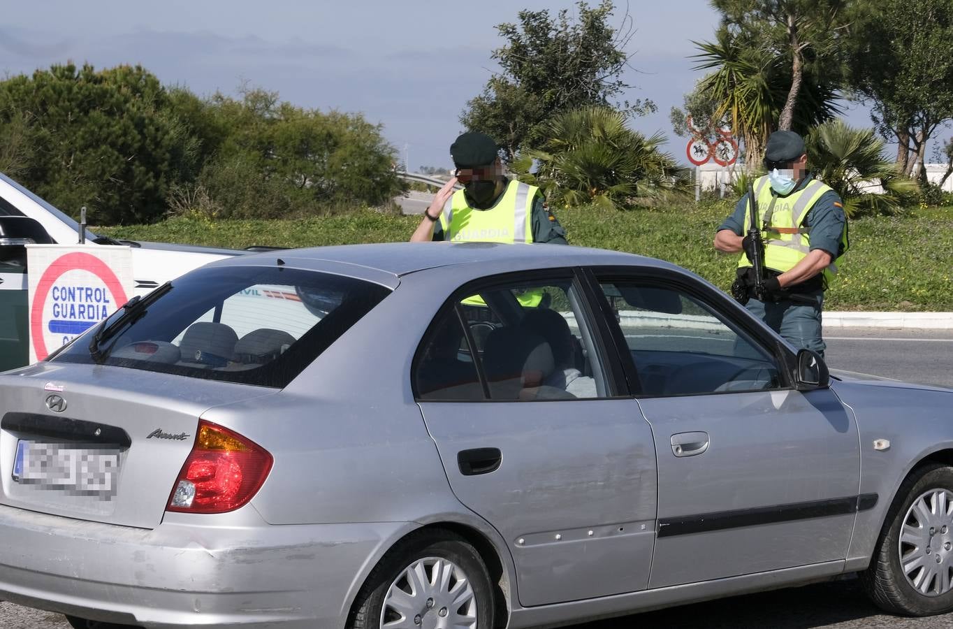 De patrulla con la Usecic de la Guardia Civil de Cádiz