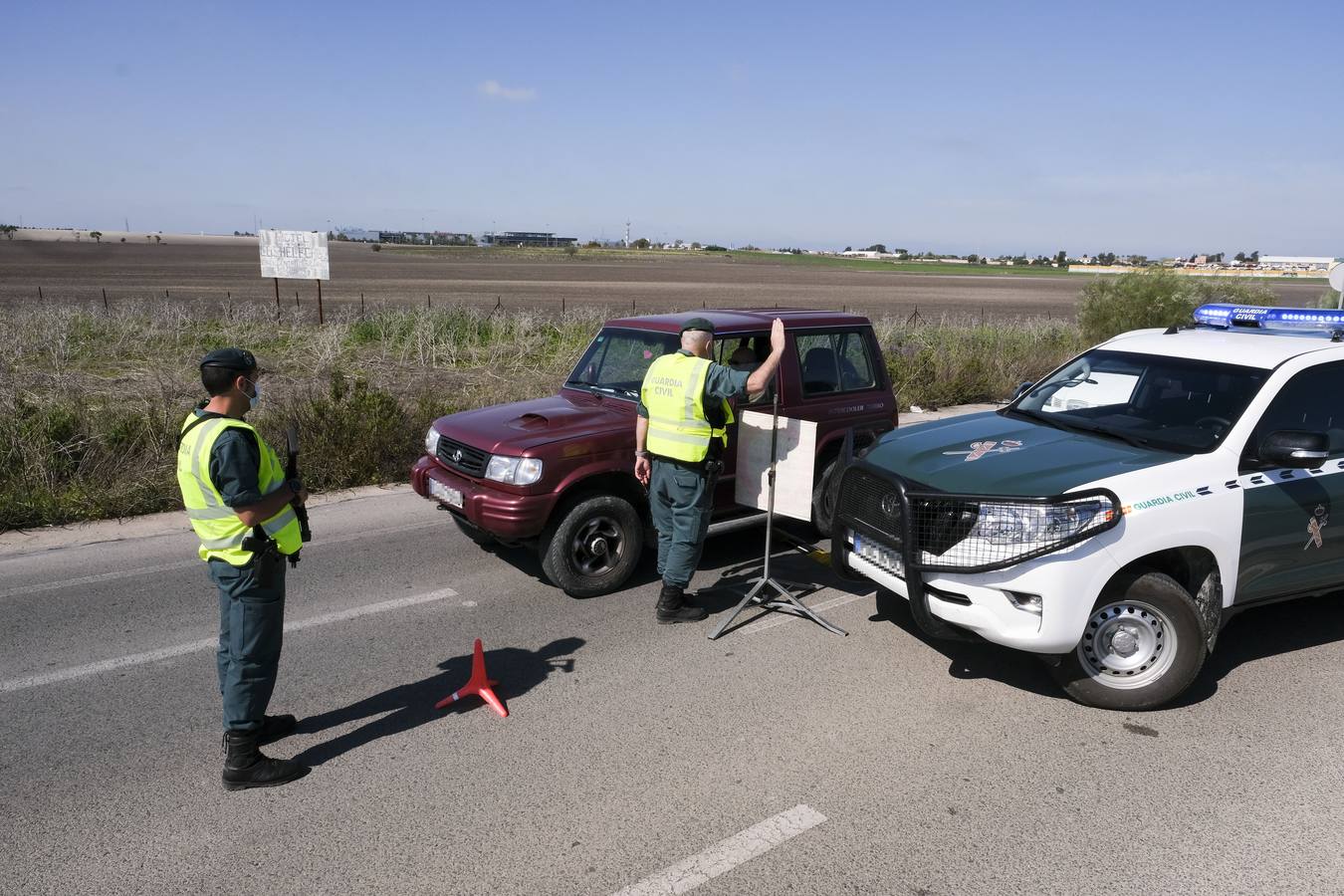 De patrulla con la Usecic de la Guardia Civil de Cádiz