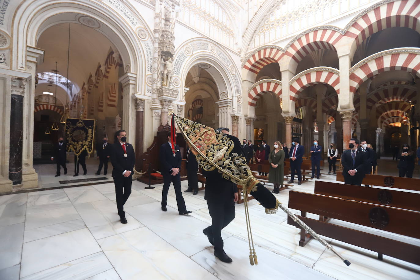 Semana Santa de Córdoba 2021 | Las imágenes del acto conjunto el Jueves Santo en la Catedral