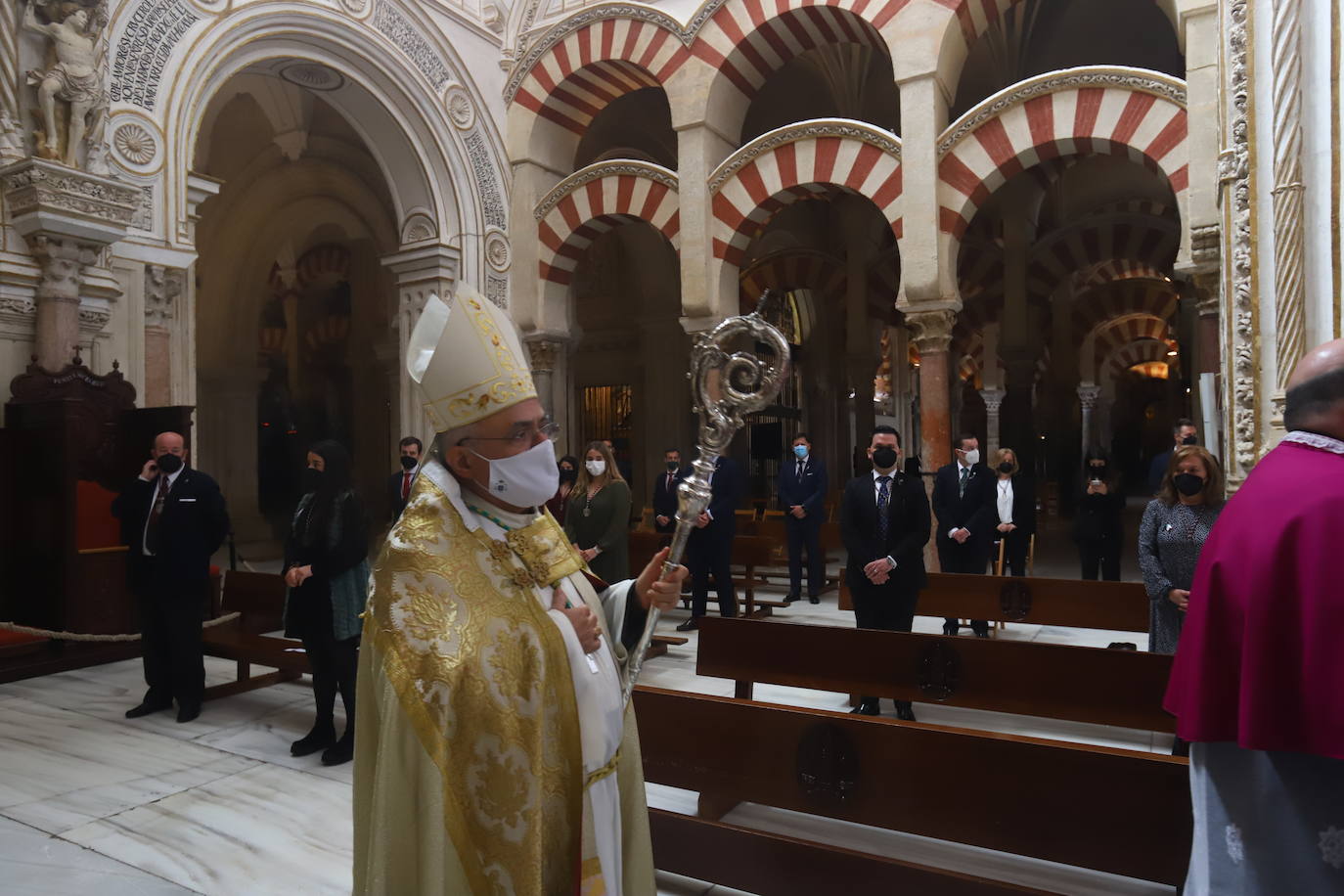 Semana Santa de Córdoba 2021 | Las imágenes del acto conjunto el Jueves Santo en la Catedral