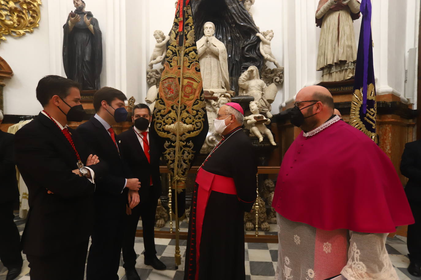 Semana Santa de Córdoba 2021 | Las imágenes del acto conjunto el Jueves Santo en la Catedral