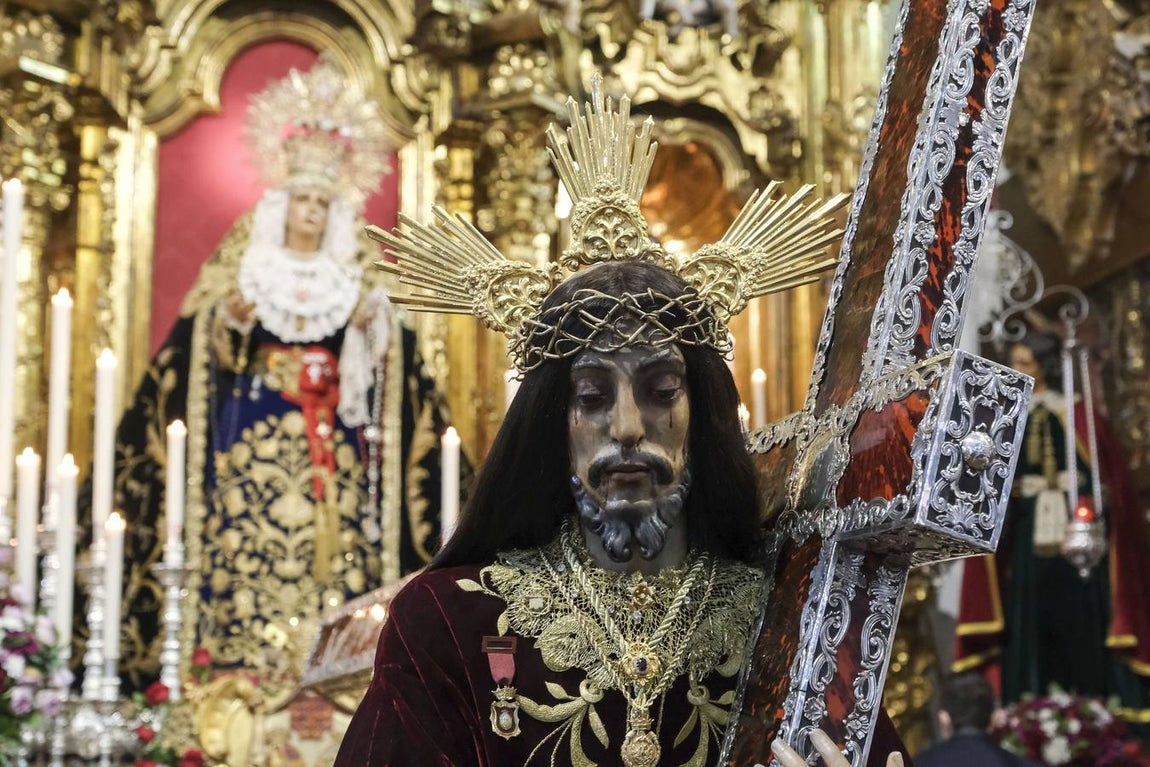 Fotos: las mejores imágenes del Jueves Santo en Cádiz