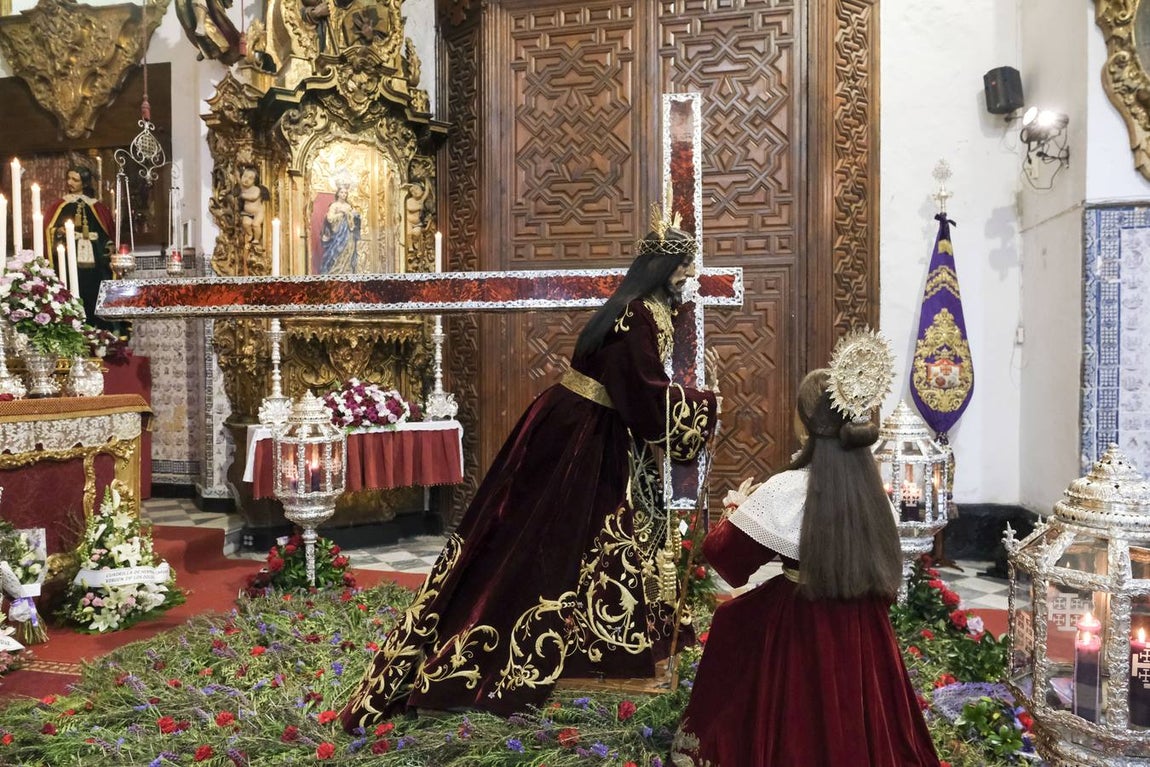 Fotos: las mejores imágenes del Jueves Santo en Cádiz