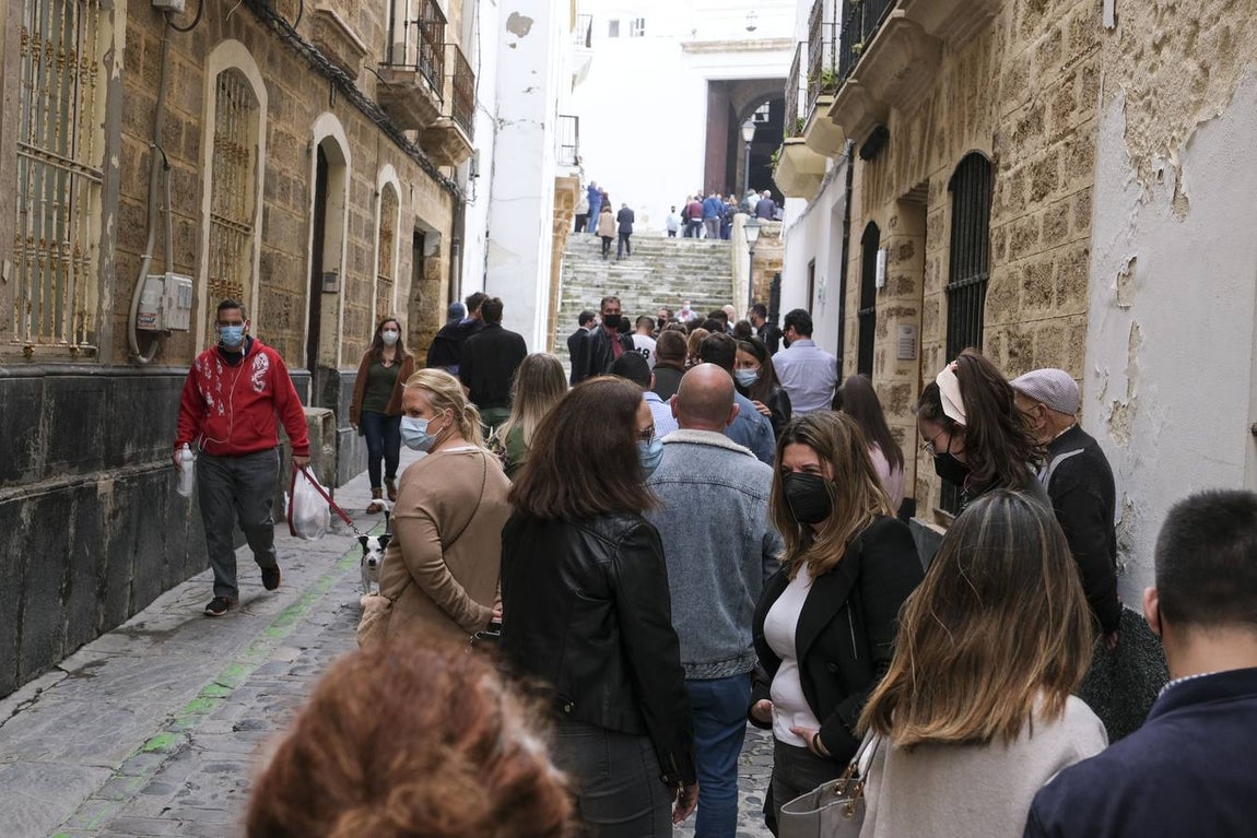 Fotos: las mejores imágenes del Jueves Santo en Cádiz