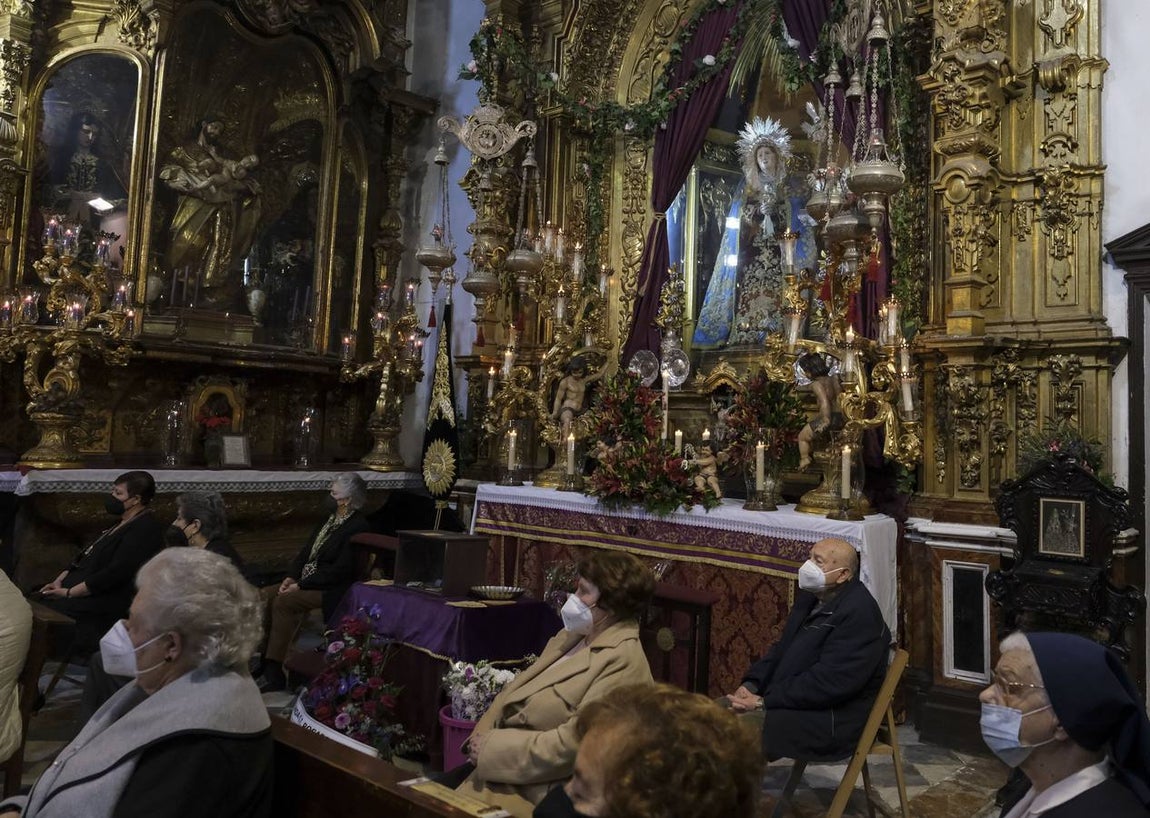 Fotos: las mejores imágenes del Jueves Santo en Cádiz