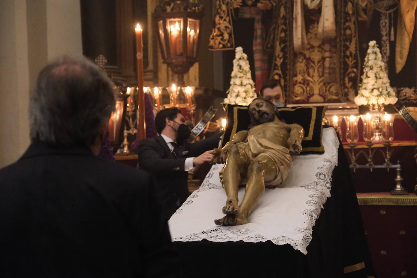 Semana Santa de Córdoba 2021 | Las imágenes del Santo Sepulcro el Viernes Santo