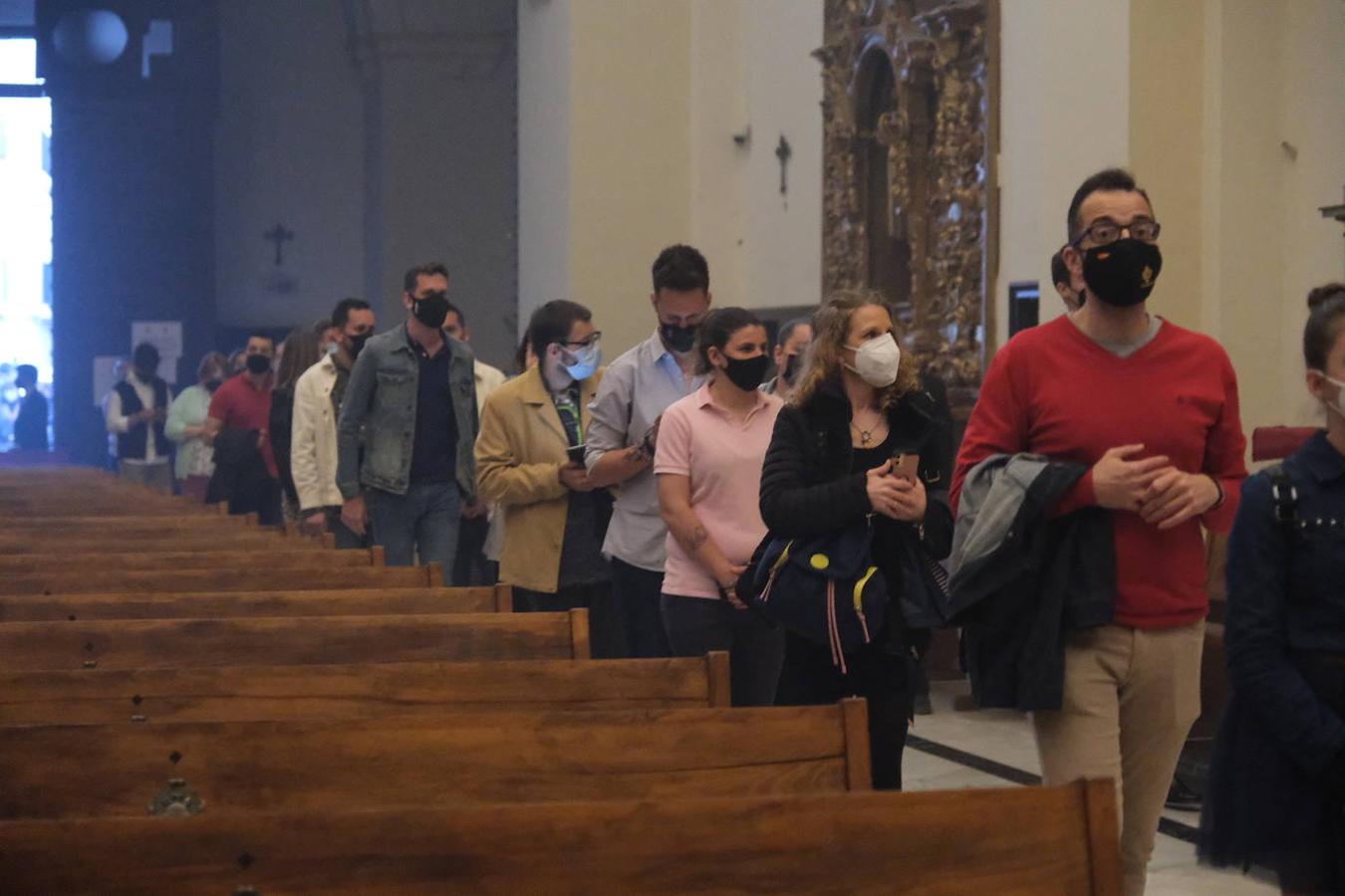 Semana Santa de Córdoba 2021 | Las imágenes del Santo Sepulcro el Viernes Santo