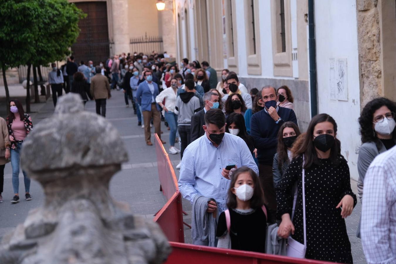 Semana Santa de Córdoba 2021 | Las imágenes del Santo Sepulcro el Viernes Santo