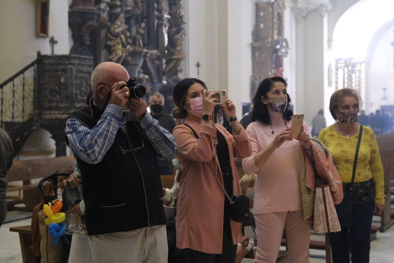 Semana Santa de Córdoba 2021 | Las imágenes del Santo Sepulcro el Viernes Santo