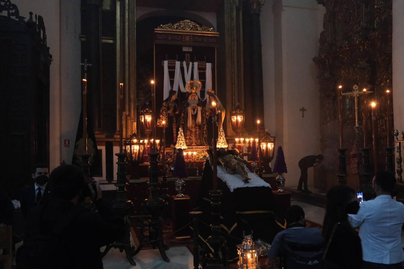 Semana Santa de Córdoba 2021 | Las imágenes del Santo Sepulcro el Viernes Santo