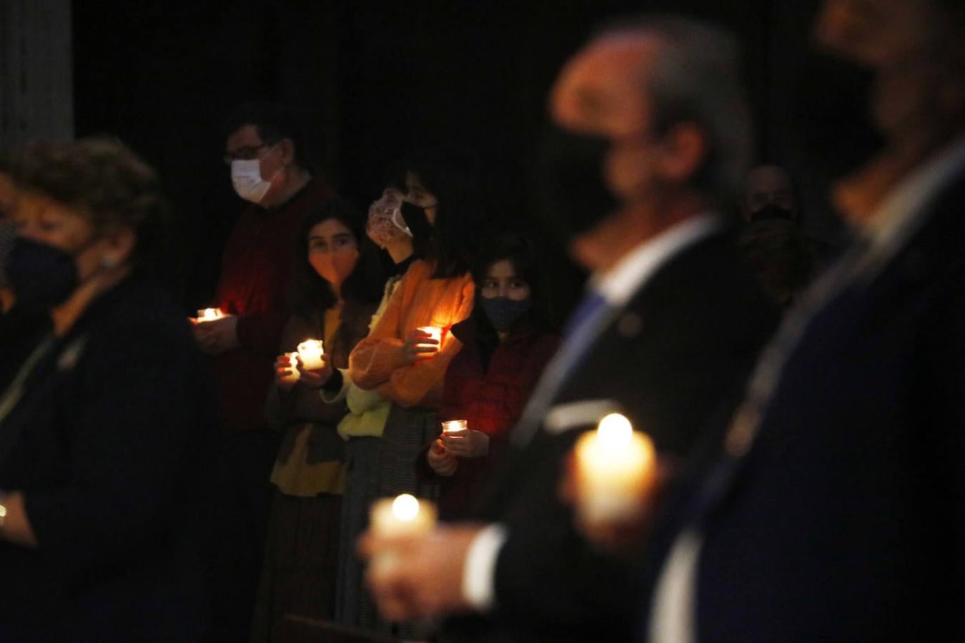 La Vigilia Pascual en la Catedral de Córdoba, en imágenes