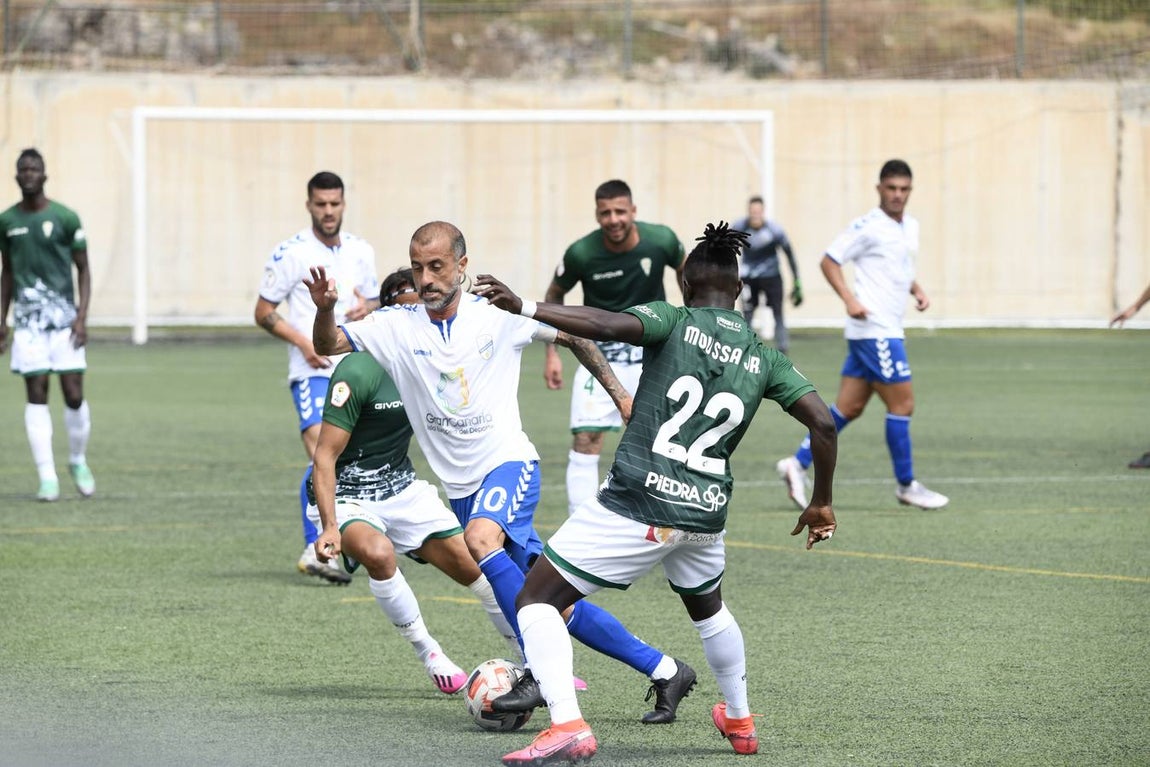 Las mejores imágenes del gol y el penalti en el Tamaraceite - Córdoba CF