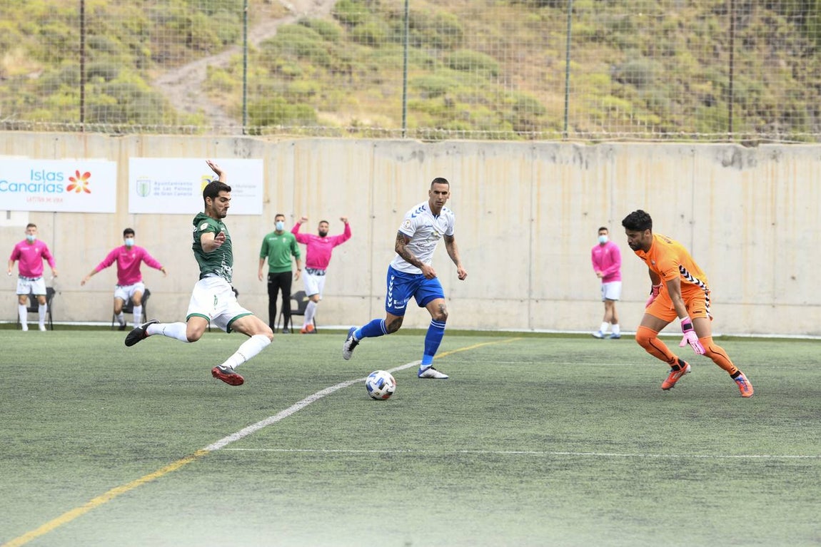 Las mejores imágenes del gol y el penalti en el Tamaraceite - Córdoba CF