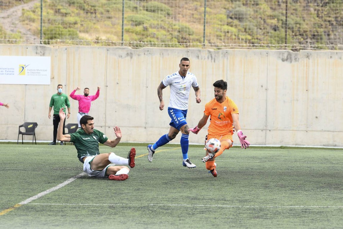 Las mejores imágenes del gol y el penalti en el Tamaraceite - Córdoba CF