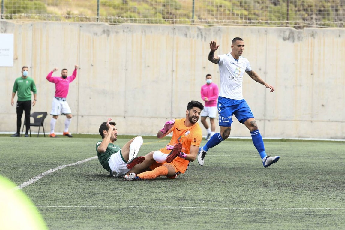 Las mejores imágenes del gol y el penalti en el Tamaraceite - Córdoba CF