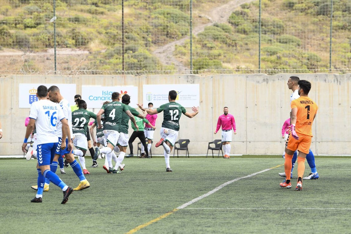 Las mejores imágenes del gol y el penalti en el Tamaraceite - Córdoba CF
