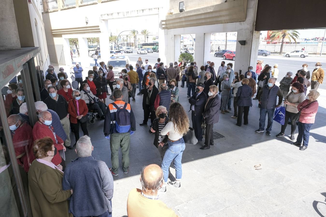 Fotos: Jornada de vacunación ante el Covid en el Palacio de Congresos de Cádiz