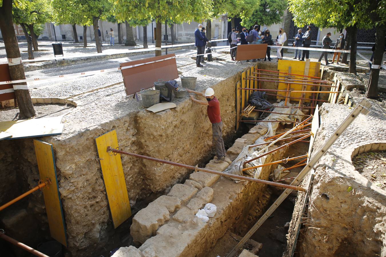 El nuevo hallazgo arqueológico en la Mezquita-Catedral de Córdoba, en imágenes