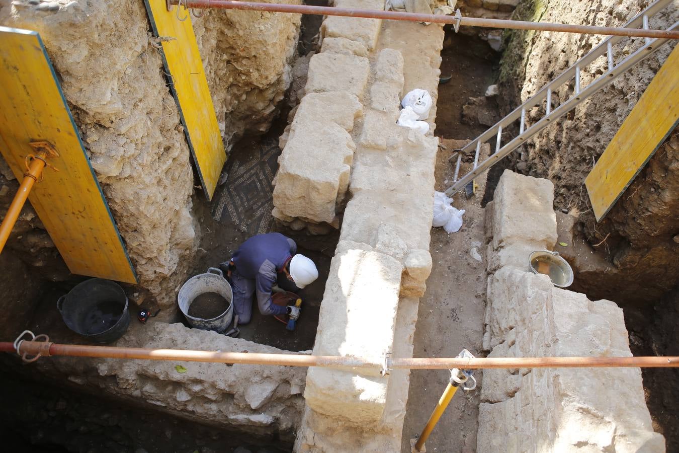 El nuevo hallazgo arqueológico en la Mezquita-Catedral de Córdoba, en imágenes