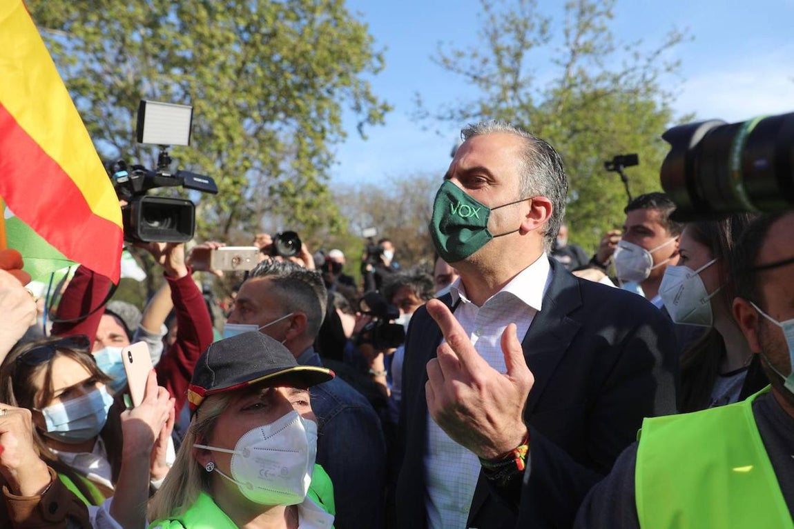 El secretario general de Vox y portavoz en el Ayuntamiento de Madrid, Javier Ortega Smith, asiste al acto de presentación de la candidatura de Rocío Monasterio. 
