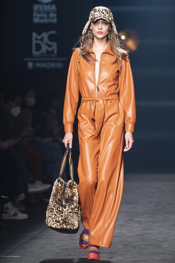 Maite by Lola Casademunt otoño/invierno 2021-22. 