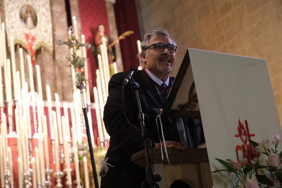 El pregón de gloria y presentación del cartel, en imágenes