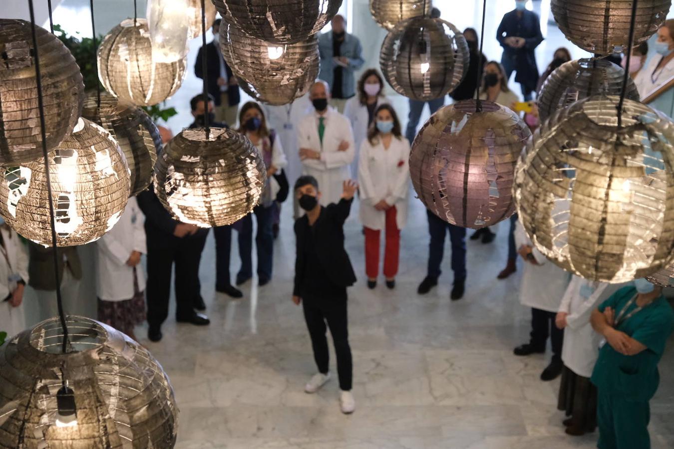 La exposición por el 45 aniversario del hospital Reina Sofía de Córdoba, en imágenes