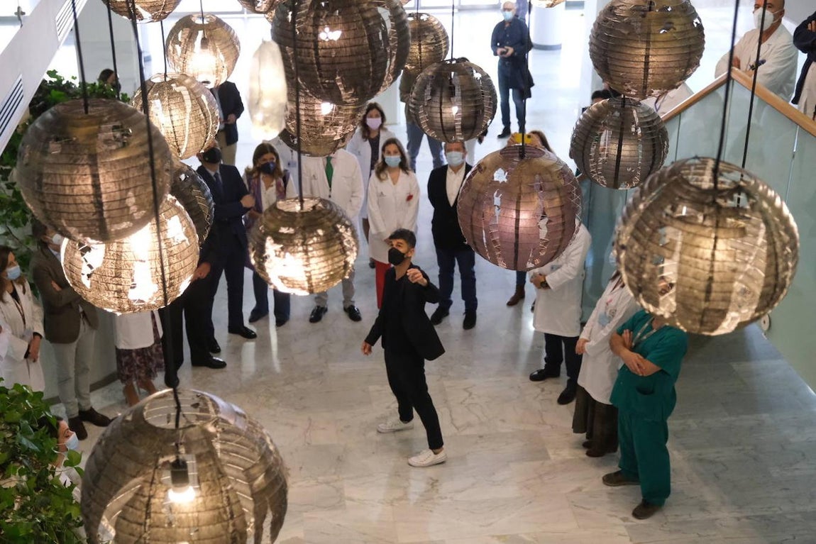 La exposición por el 45 aniversario del hospital Reina Sofía de Córdoba, en imágenes