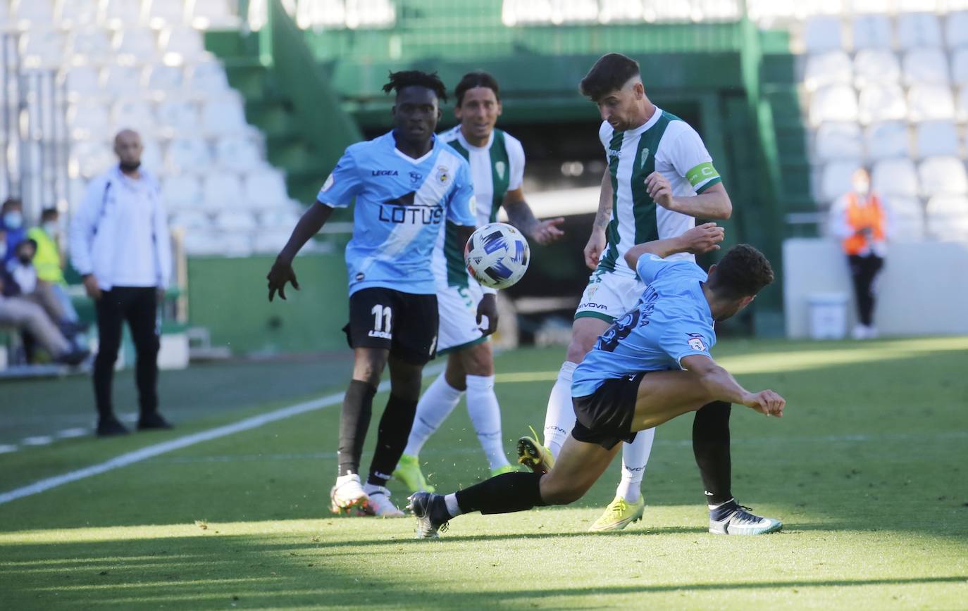 Las mejores imágenes del Córdoba CF - Balompédica Linense