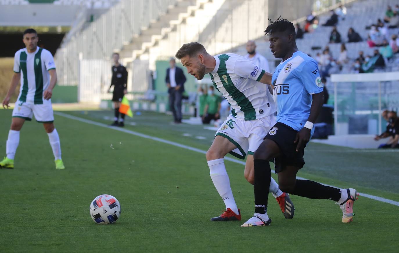 Las mejores imágenes del Córdoba CF - Balompédica Linense