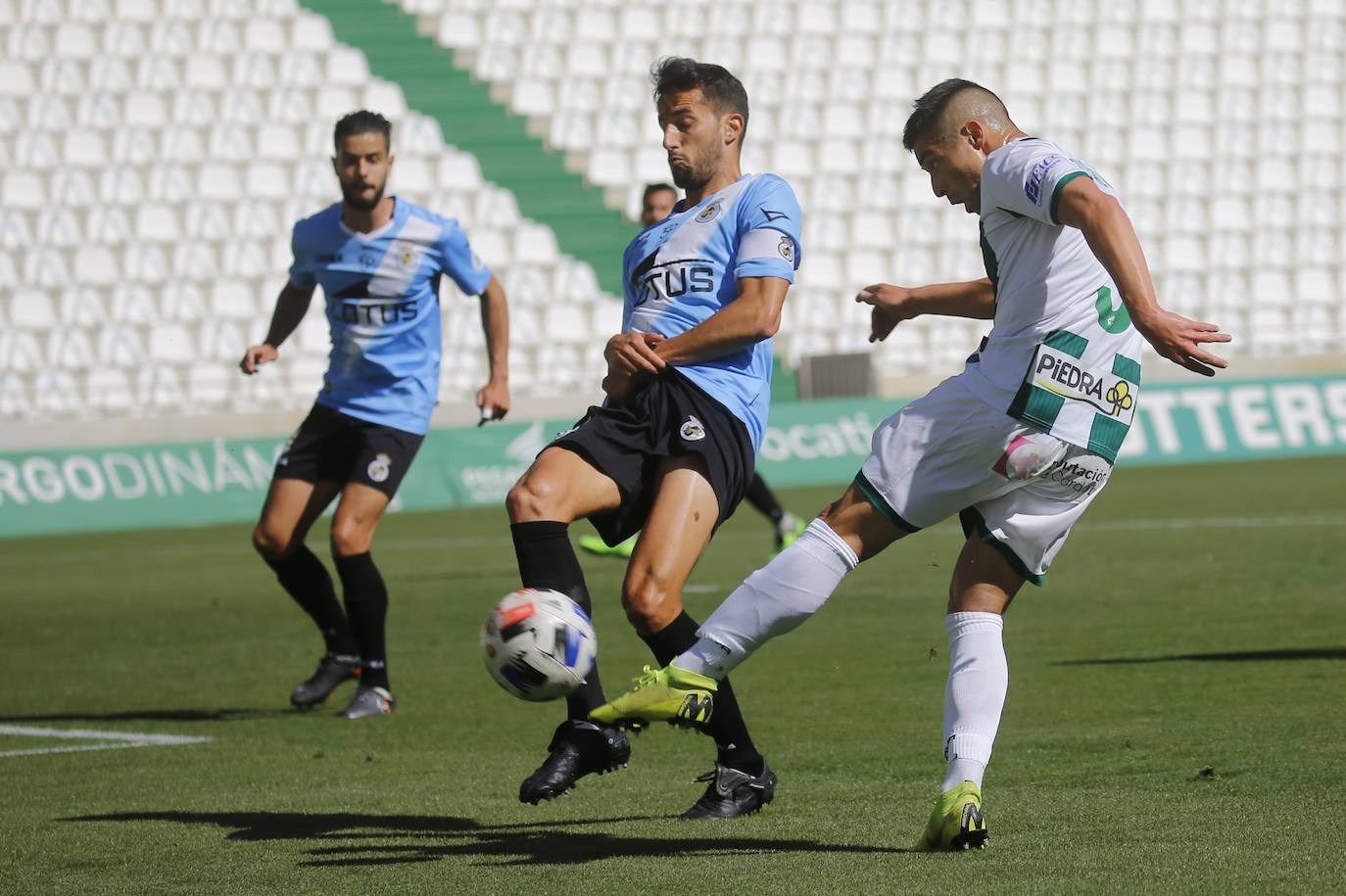 Las mejores imágenes del Córdoba CF - Balompédica Linense