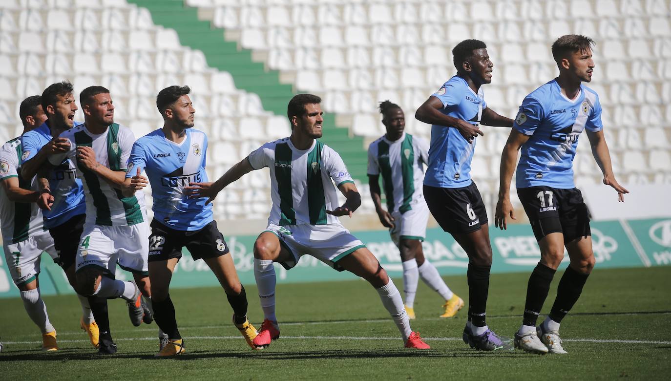 Las mejores imágenes del Córdoba CF - Balompédica Linense