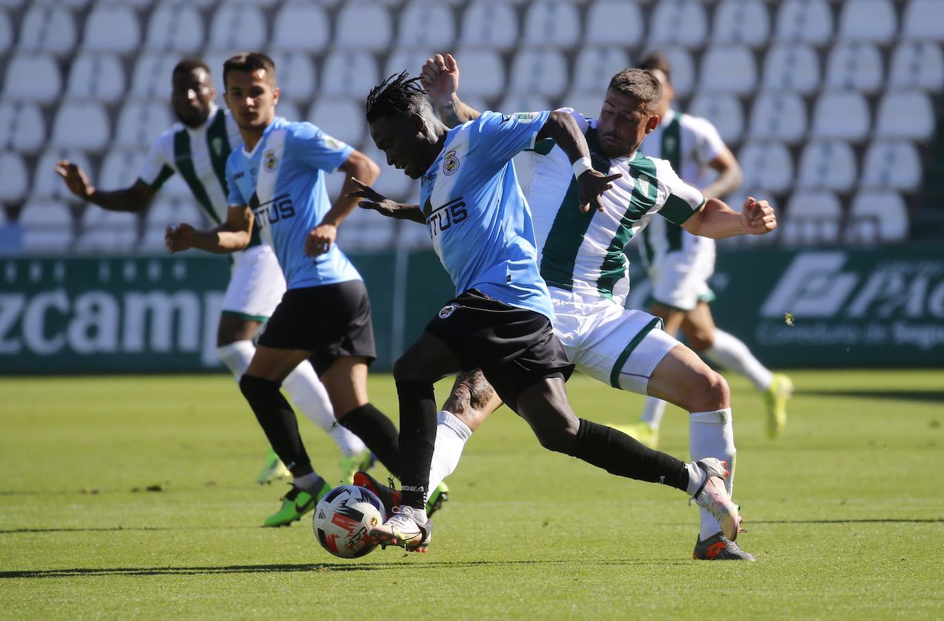 Las mejores imágenes del Córdoba CF - Balompédica Linense