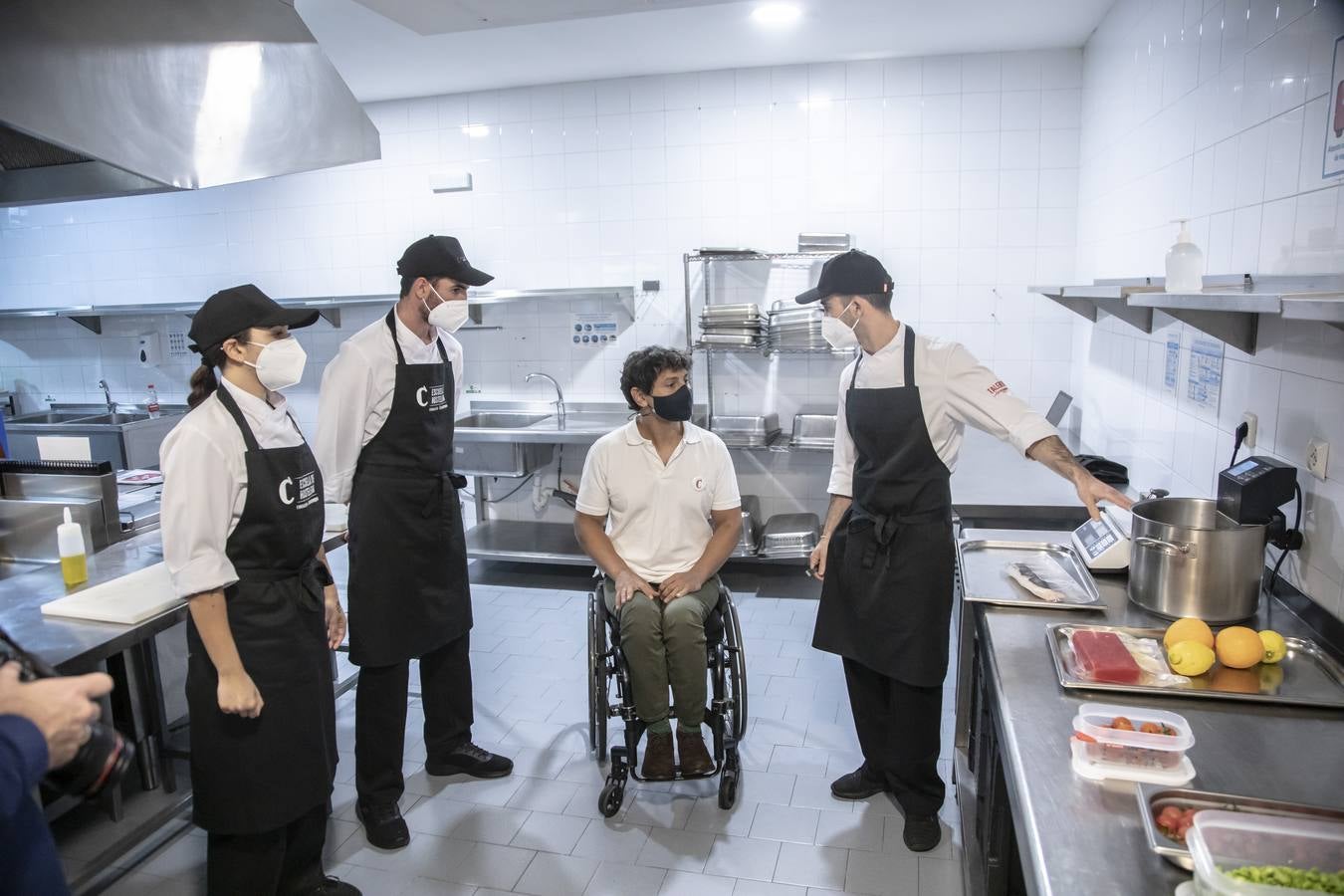 Cisco García junto a los chicos de Talento Cruzcampo