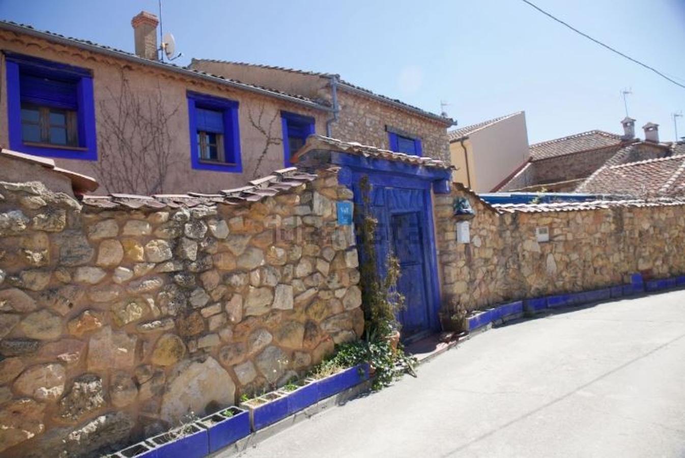 La casa azul de Lucía Bosé, en imágenes