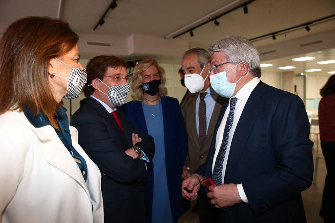 En imágenes: el Foro ABC-Deloitte celebrado en la sede de Vocento