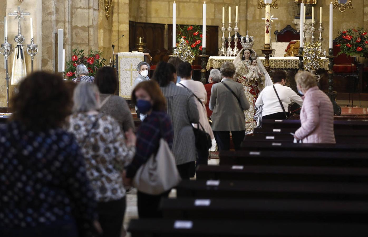 La veneración a la Virgen de los Remedios de Córdoba en martes y 13 en imágenes