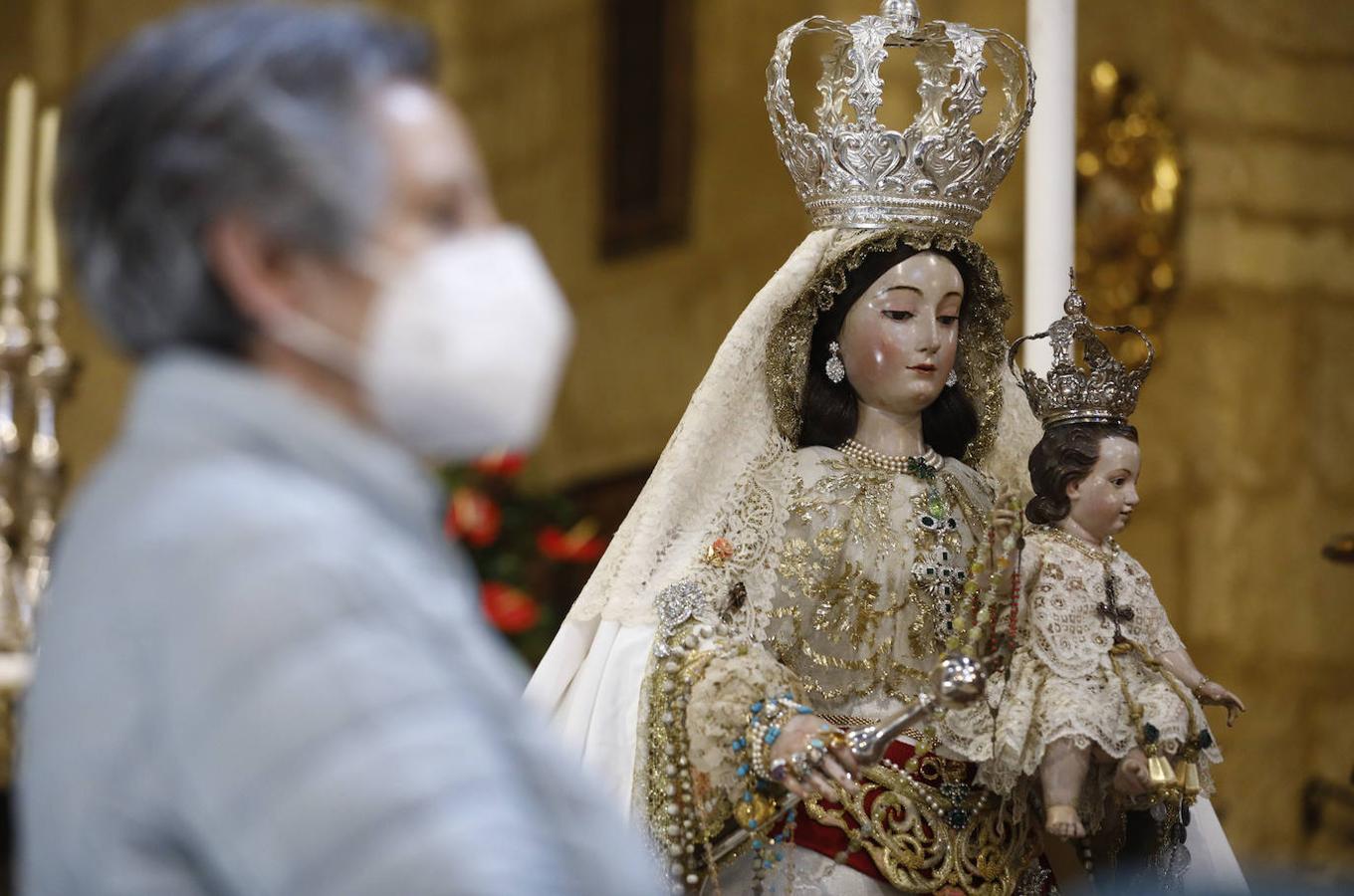 La veneración a la Virgen de los Remedios de Córdoba en martes y 13 en imágenes