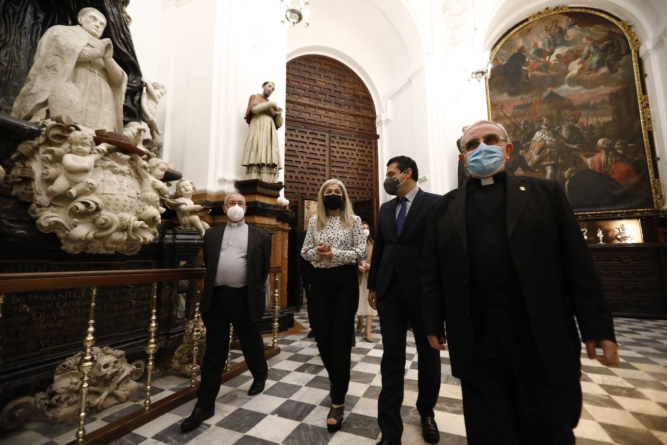 La visita de la consejera de Cultura a las excavaciones de la Mezquita-Catedral de Córdoba, en imágenes